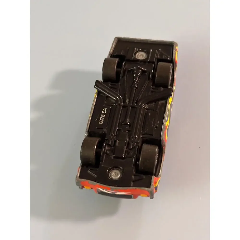 Disney / Pixar Cars The World of Cars Darrell Cartrip Diecast Car #43 Silver
